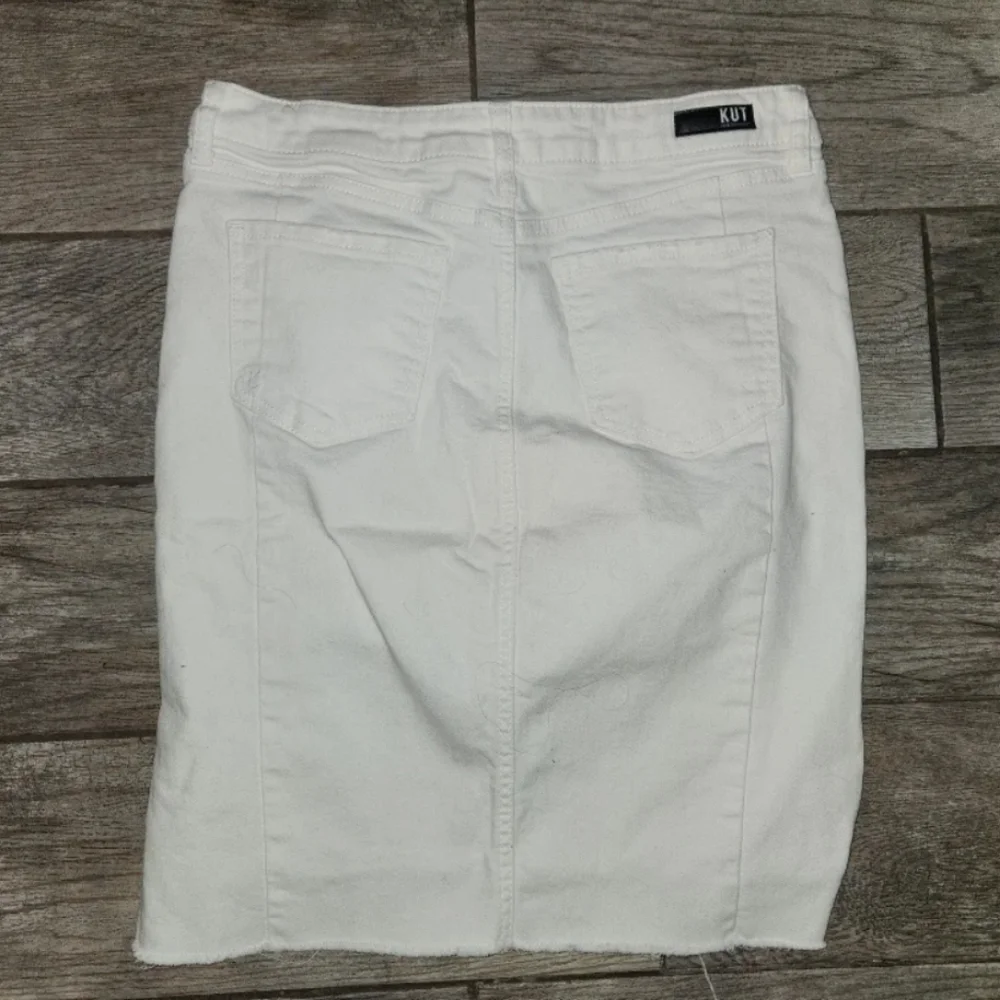 Kut from the Kloth White Denim‎ Connie Skirt 6